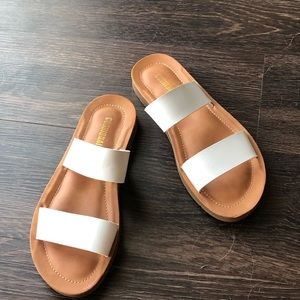 White sandals, size 7